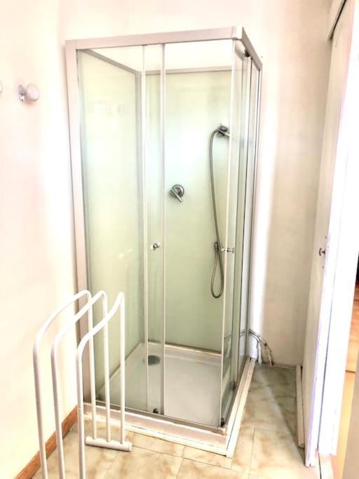 Appartement T3 Agreable A Bourbon L'Archambault Bagian luar foto